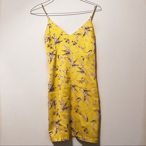 Missguided Dresses & Skirts - NEW Missguided Bodycon Dress